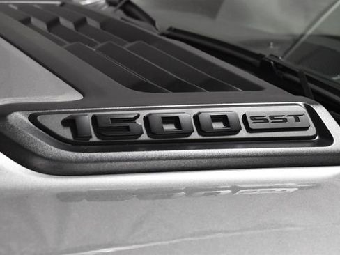 Used 2025 RAM 1500 Rebel AWD/4WD image 34