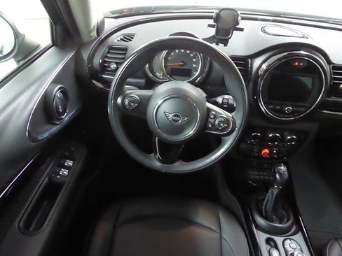 Used 2019 MINI Cooper Clubman ALL4 w/ Premium Package image 10
