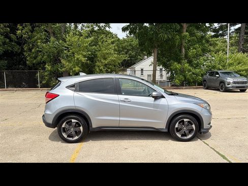 Used 2018 Honda HR-V EX image 6