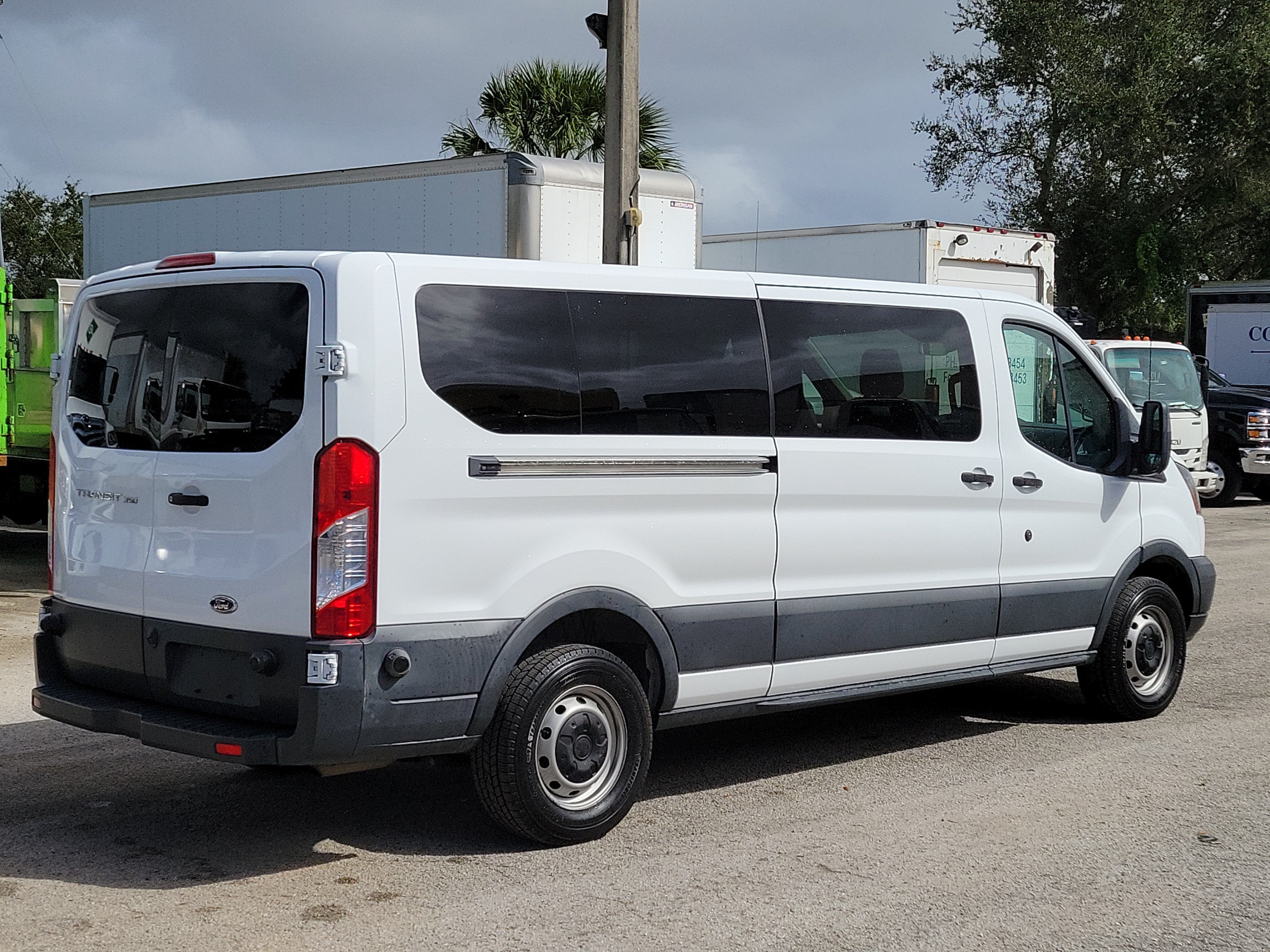 Used 2018 Ford Transit 350 XL RWD image 5