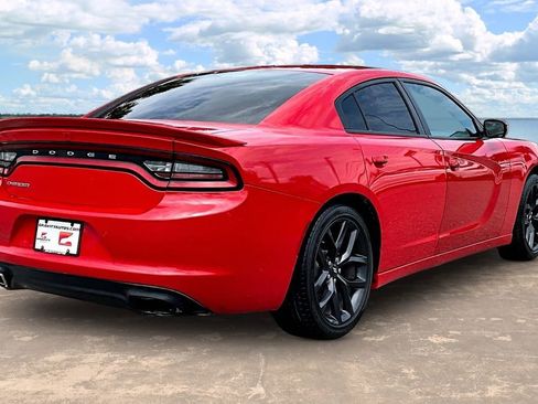 Used 2022 Dodge Charger GT RWD image 4
