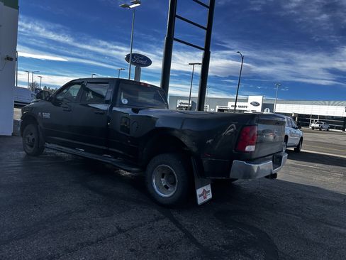 Used 2018 RAM 3500 Tradesman w/ Chrome Appearance Group image 3