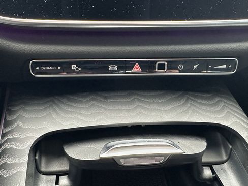 Certified 2025 Mercedes-Benz E 350 4MATIC Sedan image 23