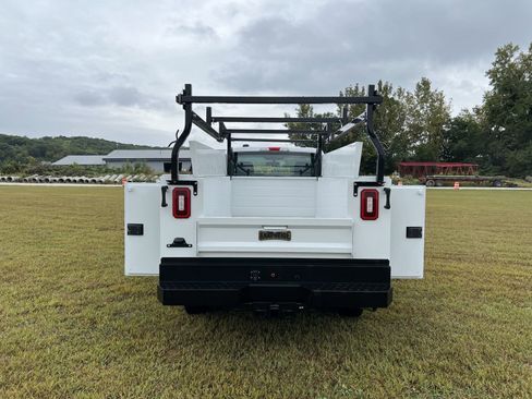 Used 2024 Ford F250 XL w/ Snow Plow Prep Package image 11