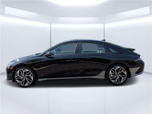 Certified 2024 Hyundai Ioniq 6 SEL AWD/4WD image 5