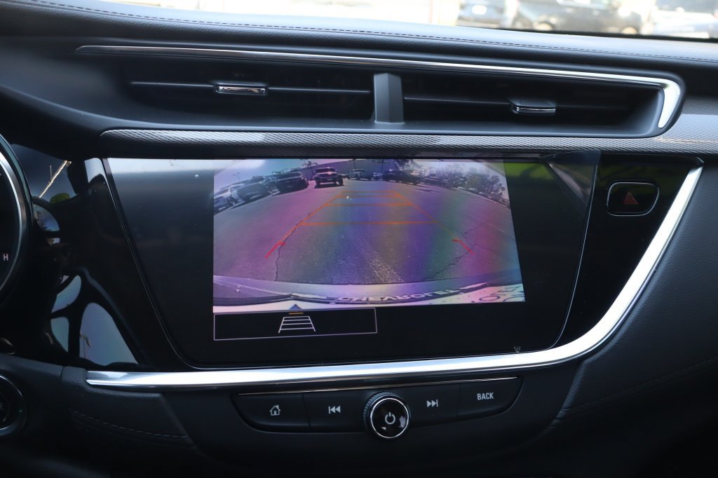 Used 2022 Buick Encore GX Select w/ Sport Touring Package FWD image 27