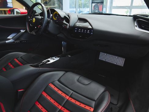 Used 2022 Ferrari SF90 Stradale AWD/4WD image 44
