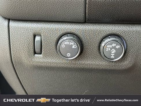 Used 2022 Chevrolet Colorado ZR2 AWD/4WD image 25