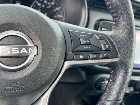 Used 2022 Nissan Kicks SR FWD image 22