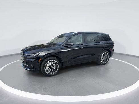 New 2026 Lincoln Nautilus Reserve image 5