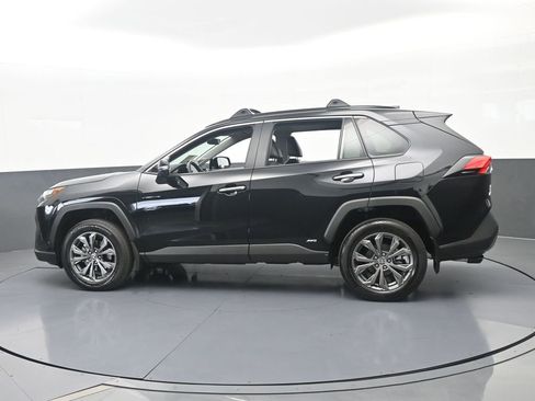 Used 2025 Toyota RAV4 Limited w/ Advanced Technology Package AWD/4WD image 3