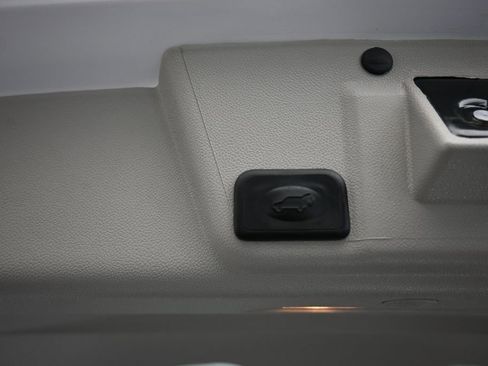 Used 2017 Buick Enclave Leather AWD/4WD image 61