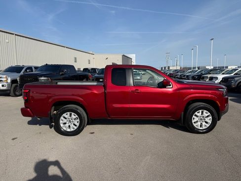 Used 2023 Nissan Frontier SV w/ SV Convenience Package image 32