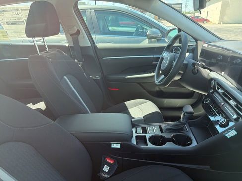 New 2026 Hyundai Sonata SE image 2