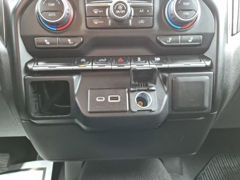 Used 2022 Chevrolet Silverado 1500 LT image 29
