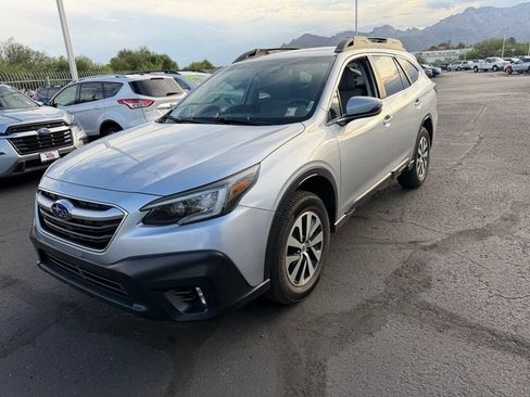 Used 2021 Subaru Outback Premium AWD/4WD image 3