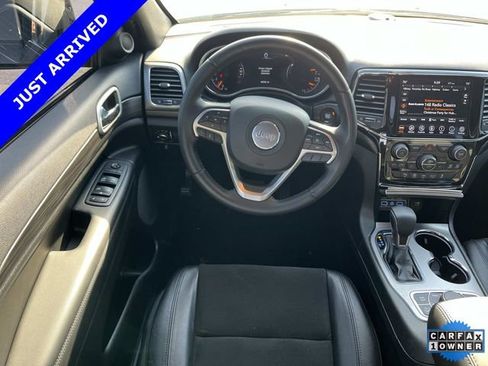 Certified 2022 Jeep Grand Cherokee Laredo X image 15