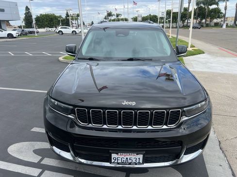 Used 2023 Jeep Grand Cherokee L Limited w/ Trailer Tow Group (B) AWD/4WD image 9