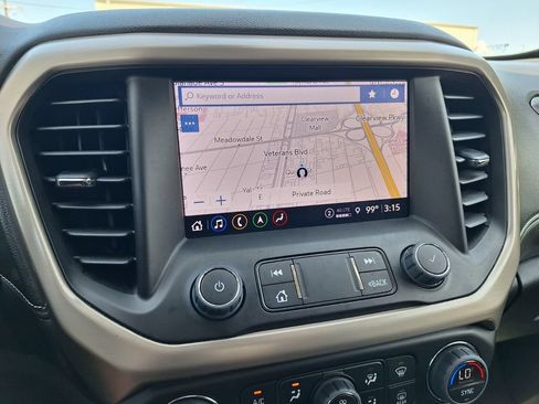 Used 2023 GMC Acadia Denali w/ Denali Ultimate Package FWD image 26