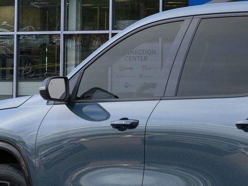 New 2026 Chevrolet Traverse RS image 12