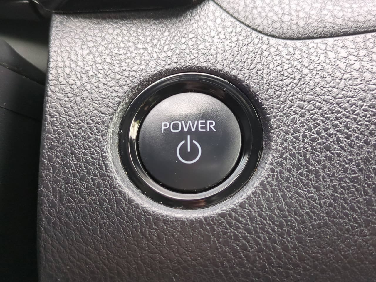 Used 2025 Toyota Camry SE AWD/4WD image 25