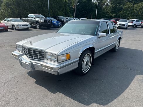 Used 1993 Cadillac De Ville Sedan FWD image 7