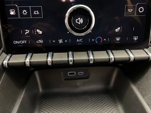 Used 2025 GMC Terrain Elevation image 45