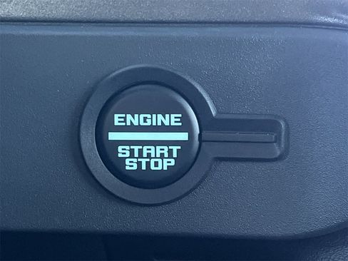 New 2025 Ford Bronco Badlands image 5