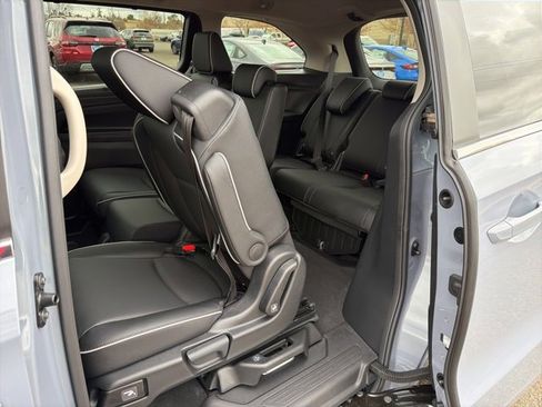 New 2026 Honda Odyssey Touring image 43