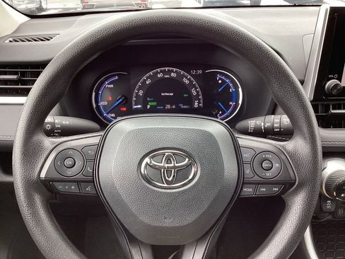 Used 2025 Toyota RAV4 XLE image 26