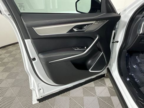 Used 2025 Jaguar F-PACE R-Dynamic S image 19