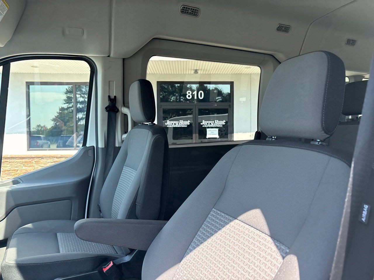 Used 2025 Ford Transit 350 XLT RWD image 2