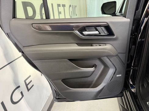 New 2026 GMC Yukon Elevation w/ LPO, Floor Liner Package AWD/4WD image 11