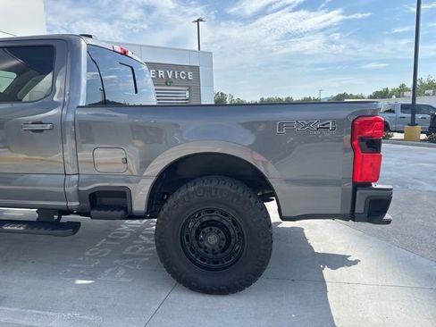 Used 2023 Ford F250 XLT w/ Black Appearance Package AWD/4WD image 12