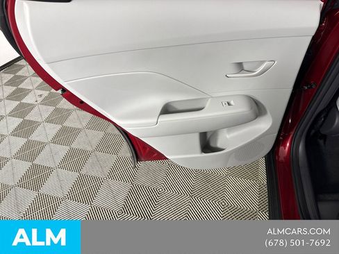 Used 2025 Hyundai Kona SEL FWD image 25