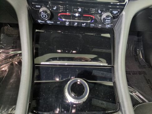 Used 2024 Jeep Grand Cherokee L Altitude image 26