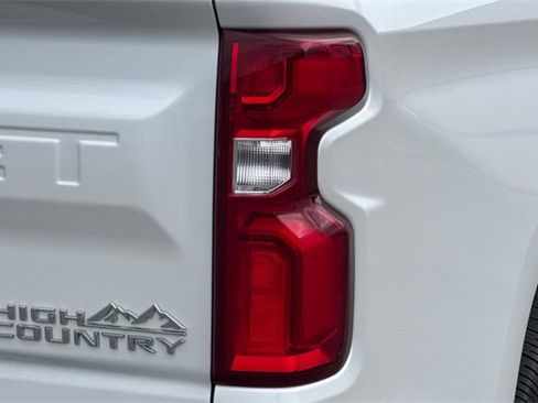 Used 2022 Chevrolet Silverado 1500 High Country w/ High Country Premium Package image 50