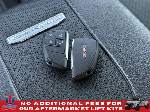 Used 2024 GMC Sierra 2500 Denali w/ Denali Reserve Package AWD/4WD image 36