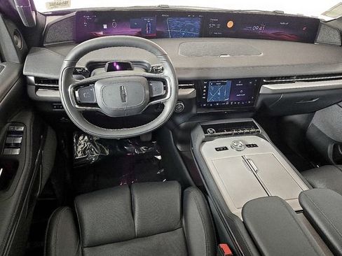 New 2025 Lincoln Navigator L Reserve w/ Jet Appearance Package AWD/4WD image 11