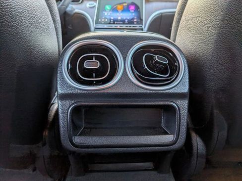 Used 2025 Mercedes-Benz C 300 Sedan image 17