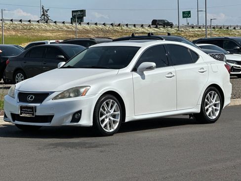 Used 2011 Lexus IS 250 w/ Premium Pkg Value Edition RWD image 7