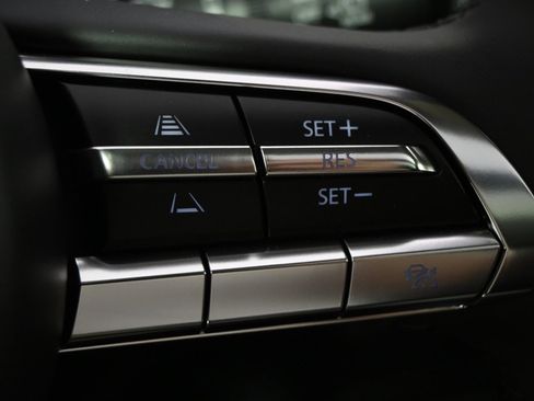 Used 2025 MAZDA CX-50 AWD 2.5 Hybrid w/ Premium Pkg image 32