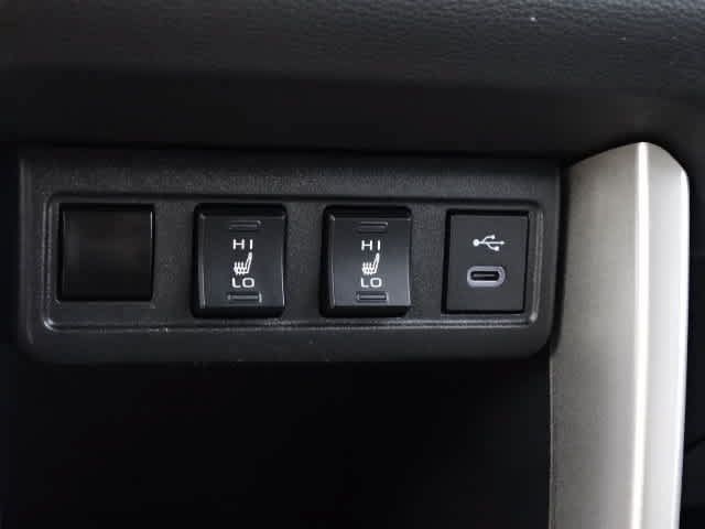 Certified 2023 Toyota Corolla Cross XLE w/ Convenience Package FWD image 32