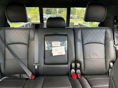 New 2025 RAM 2500 Limited image 13