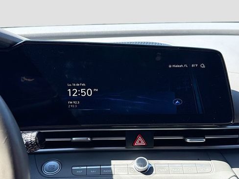 Used 2023 Hyundai Elantra SEL w/ Convenience Package image 14