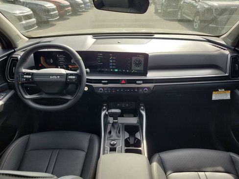 New 2026 Kia Sorento S FWD image 17
