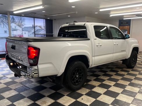 Used 2020 Toyota Tacoma SR5 image 16