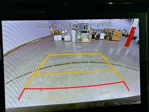 Used 2023 Kia Sorento LX image 11