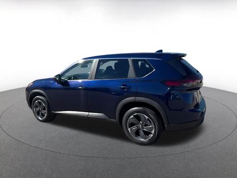 Used 2025 Nissan Rogue SV image 10