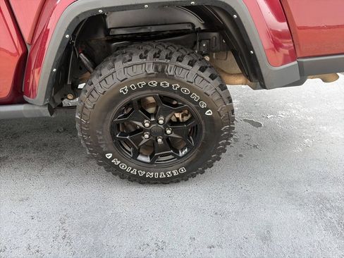 Used 2021 Jeep Gladiator Sport AWD/4WD image 19